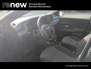 Photo 10 du bon plan DACIA Jogger 1.6 hybrid 140ch Extreme 7 places -24 occasion à 24990 €