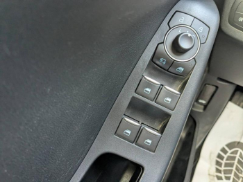 Photo 15 du bon plan FORD Puma 1.0 Flexifuel 125ch S&S mHEV Titanium occasion à 17790 €