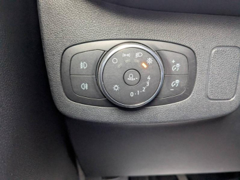 Photo 17 du bon plan FORD Puma 1.0 Flexifuel 125ch S&S mHEV Titanium occasion à 17790 €