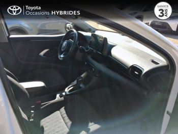 Photo 6 du bon plan TOYOTA Yaris 116h Dynamic Business + Programme Toyota Experience 5p MC24 occasion à 19890 €