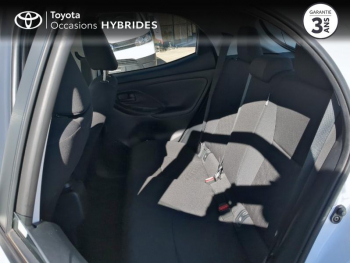 Photo 12 du bon plan TOYOTA Yaris 116h Dynamic Business + Programme Toyota Experience 5p MC24 occasion à 19890 €