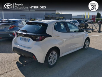 Photo 18 du bon plan TOYOTA Yaris 116h Dynamic Business + Programme Toyota Experience 5p MC24 occasion à 19890 €