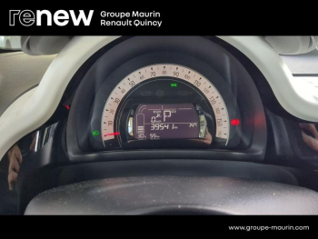 Photo 11 du bon plan RENAULT Twingo E-Tech Electric Zen R80 Achat IntÃ©gral - 21MY occasion à 9989 €