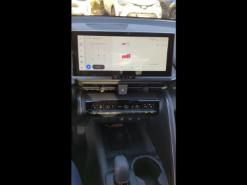 Photo 24 du bon plan TOYOTA C-HR 1.8 Hybride 140ch Design MY25 occasion à 33490 €