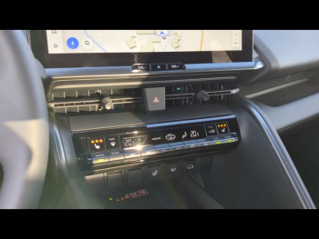 Photo 26 du bon plan TOYOTA C-HR 1.8 Hybride 140ch Design MY25 occasion à 33490 €