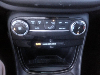 Photo 12 du bon plan FORD Puma 1.0 Flexifuel 125ch S&S mHEV Titanium occasion à 19900 €