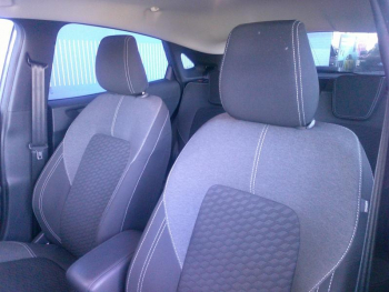 Photo 15 du bon plan FORD Puma 1.0 Flexifuel 125ch S&S mHEV Titanium occasion à 19900 €