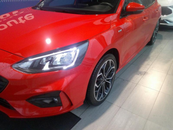 Photo 3 du bon plan FORD Focus 1.0 EcoBoost 155ch mHEV ST-Line X occasion à 19900 €