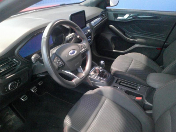 Photo 16 du bon plan FORD Focus 1.0 EcoBoost 155ch mHEV ST-Line X occasion à 19900 €