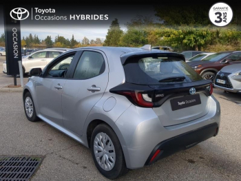 Photo 2 du bon plan TOYOTA Yaris 116h Dynamic Business 5p + Programme Beyond Zero Academy MY22 occasion à 18990 €