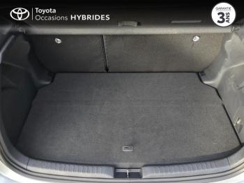 Photo 10 du bon plan TOYOTA Yaris 116h Dynamic Business 5p + Programme Beyond Zero Academy MY22 occasion à 18990 €