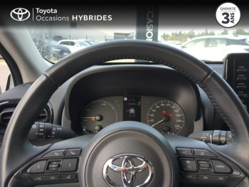 Photo 13 du bon plan TOYOTA Yaris 116h Dynamic Business 5p + Programme Beyond Zero Academy MY22 occasion à 18990 €
