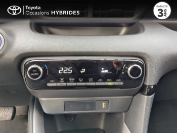 Photo 21 du bon plan TOYOTA Yaris 116h Dynamic Business 5p + Programme Beyond Zero Academy MY22 occasion à 18990 €