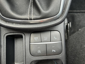 Photo 17 du bon plan FORD Puma 1.0 Flexifuel 125ch S&S mHEV Titanium occasion à 17350 €