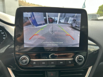 Photo 18 du bon plan FORD Puma 1.0 Flexifuel 125ch S&S mHEV Titanium occasion à 17350 €