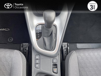 Photo 21 du bon plan TOYOTA Yaris 116h Dynamic Business 5p + Programme Beyond Zero Academy MY22 occasion à 18990 €
