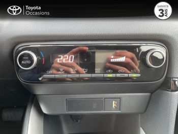 Photo 22 du bon plan TOYOTA Yaris 116h Dynamic Business 5p + Programme Beyond Zero Academy MY22 occasion à 18990 €