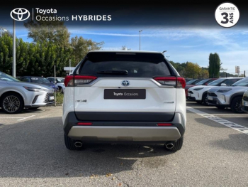 Photo 4 du bon plan TOYOTA RAV4 2.5 Hybride 218ch Dynamic Business 2WD + Programme Beyond Zero Academy MY22 occasion à 33490 €