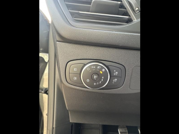 Photo 16 du bon plan FORD Focus 1.0 Flexifuel mHEV 125ch ST-Line Style occasion à 19490 €