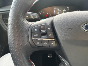 Photo 19 du bon plan FORD Focus 1.0 Flexifuel mHEV 125ch ST-Line Style occasion à 19490 €