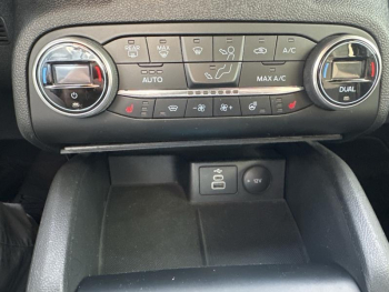 Photo 22 du bon plan FORD Focus 1.0 Flexifuel mHEV 125ch ST-Line Style occasion à 19490 €