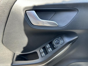 Photo 5 du bon plan FORD Puma 1.0 Flexifuel 125ch S&S mHEV Titanium occasion à 17950 €