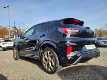 Photo 18 du bon plan FORD Puma 1.0 EcoBoost 155ch S&S mHEV ST-Line X Gold Edition Powershift occasion à 23490 €