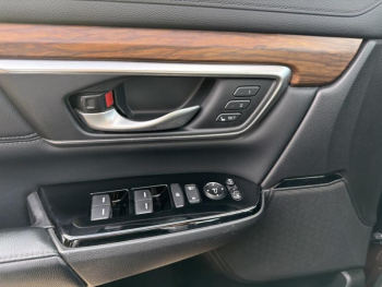 Photo 11 du bon plan HONDA CR-V 2.0 i-MMD 184ch Exclusive 4WD AT occasion à 26990 €