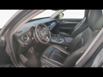 Photo 5 du bon plan ALFA ROMEO Stelvio 2.2 Diesel 180ch Business AT8 occasion à 18900 €