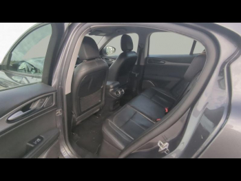 Photo 16 du bon plan ALFA ROMEO Stelvio 2.2 Diesel 180ch Business AT8 occasion à 18900 €
