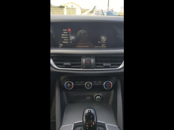 Photo 22 du bon plan ALFA ROMEO Stelvio 2.2 Diesel 180ch Business AT8 occasion à 18900 €