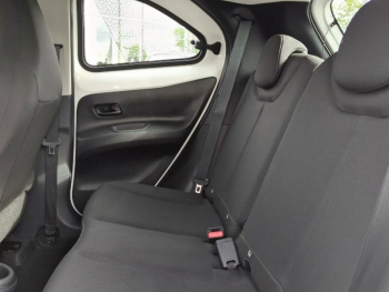 Photo 4 du bon plan TOYOTA Aygo X 1.0 VVT-i 72ch Active occasion à 11990 €