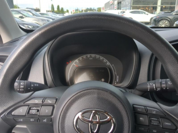 Photo 5 du bon plan TOYOTA Aygo X 1.0 VVT-i 72ch Active occasion à 11990 €