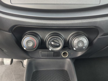 Photo 14 du bon plan TOYOTA Aygo X 1.0 VVT-i 72ch Active occasion à 11990 €