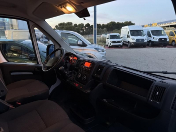 Photo 12 du bon plan PEUGEOT Boxer Fg VUL 333 L2H2 2.2 BlueHDi S&S 140ch Asphalt occasion à 22590 €