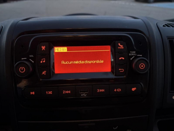 Photo 15 du bon plan PEUGEOT Boxer Fg VUL 333 L2H2 2.2 BlueHDi S&S 140ch Asphalt occasion à 22590 €