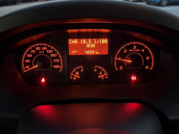 Photo 22 du bon plan PEUGEOT Boxer Fg VUL 333 L2H2 2.2 BlueHDi S&S 140ch Asphalt occasion à 22590 €