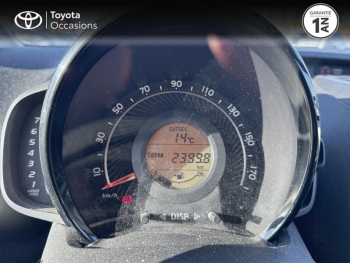 Photo 14 du bon plan TOYOTA Aygo 1.0 VVT-i 72ch x-play x-app 5p MC18 occasion à 11690 €