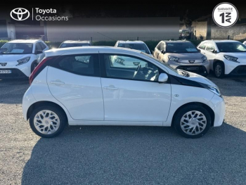 Photo 17 du bon plan TOYOTA Aygo 1.0 VVT-i 72ch x-play x-app 5p MC18 occasion à 11690 €