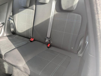 Photo 11 du bon plan FORD Fiesta 1.5 TDCi 85ch Stop&Start Trend 3p Euro6.2 occasion à 9500 €