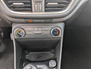 Photo 19 du bon plan FORD Fiesta 1.5 TDCi 85ch Stop&Start Trend 3p Euro6.2 occasion à 9500 €