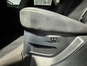 Photo 14 du bon plan LEXUS NX 300h 4WD Executive occasion à 20990 €