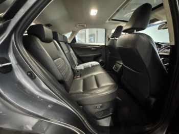 Photo 25 du bon plan LEXUS NX 300h 4WD Executive occasion à 20990 €