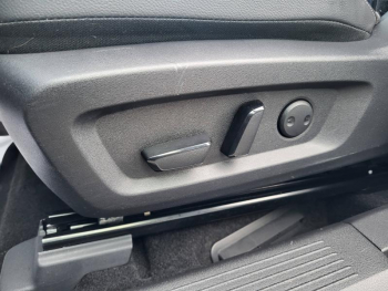 Photo 23 du bon plan NISSAN Qashqai e-POWER 190ch Tekna occasion à 27990 €