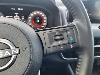 Photo 26 du bon plan NISSAN Qashqai e-POWER 190ch Tekna occasion à 27990 €