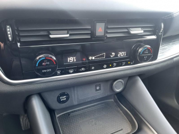 Photo 29 du bon plan NISSAN Qashqai e-POWER 190ch Tekna occasion à 27990 €