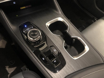 Photo 17 du bon plan LEXUS RZ 450e Luxe occasion à 38980 €