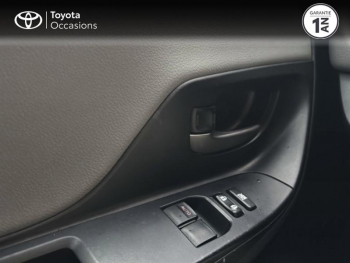 Photo 14 du bon plan TOYOTA Yaris 90 D-4D Dynamic 5p occasion à 10990 €