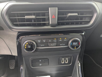 Photo 11 du bon plan FORD EcoSport 1.0 EcoBoost 100ch Titanium Euro6.2 occasion à 12945 €