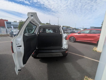 Photo 19 du bon plan FORD EcoSport 1.0 EcoBoost 100ch Titanium Euro6.2 occasion à 12945 €